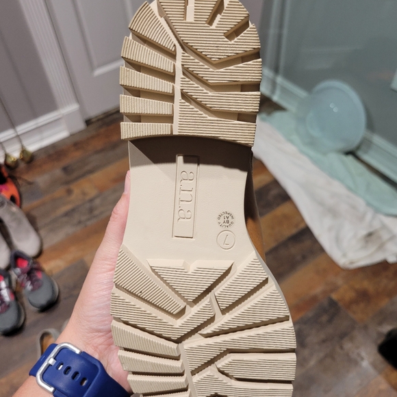 a.n.a Womens Decoy Wedge Heel Booties Cognac Brown Size 7 NWOB - Picture 4 of 9